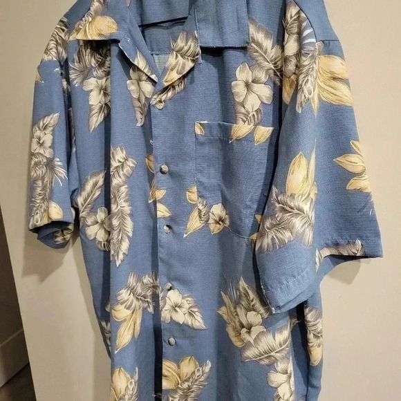 Men's Button Up Short  Sheeve Casual Shirt for Beach Vacation - Picture 1 of 5